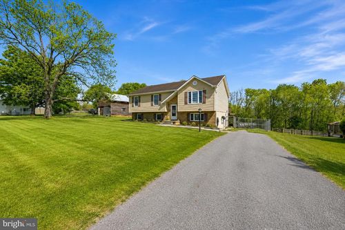 25996 Old Valley Pike, Toms Brook, VA, 22660-1800 | Card Image