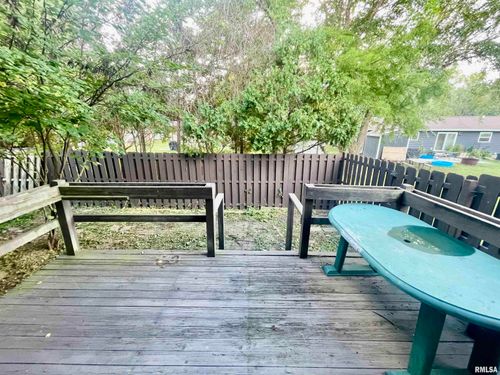 15 Cedar Dr, Macomb, IL, 61455-1247 | Card Image