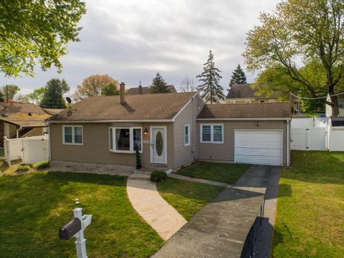 2303 Ogden Ave, BENSALEM, PA, 19020-5225 | Card Image