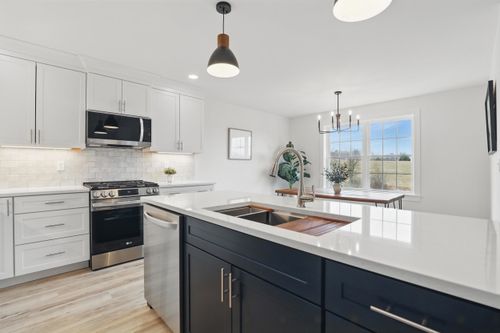 13 Brook Circle, Northwood, NH, 03261 | Card Image