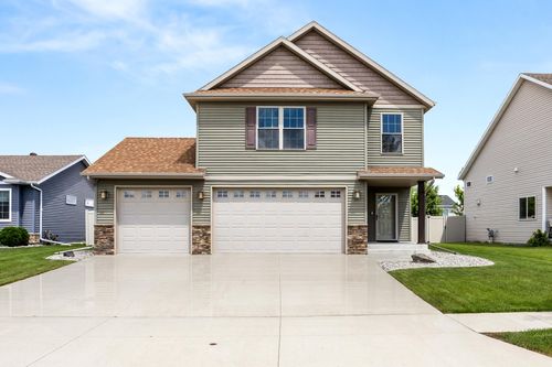 1308 31st Ave W, West Fargo, ND, 58078-8303 | Card Image