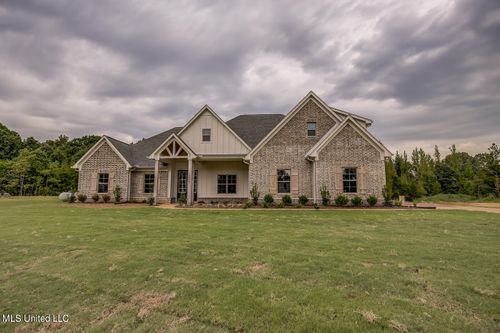 9070 Bennett Trl, Hernando, MS, 38632-1356 | Card Image
