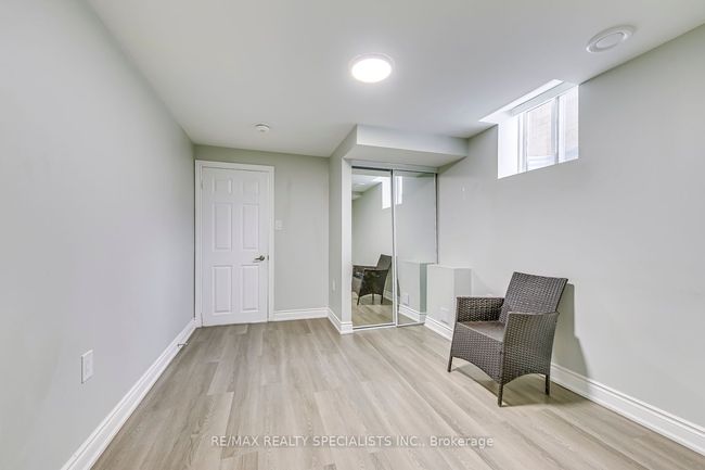 328 Valleyway Dr, House other with 8 bedrooms, 6 bathrooms and 4 parking in Brampton ON | Image 33