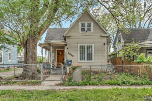 1215 Sw 5th St, Topeka, KS, 66606-1550 | Card Image