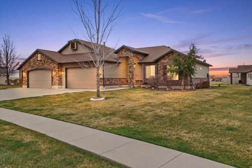 1271 100, Brigham City, UT, 84302-4288 | Card Image