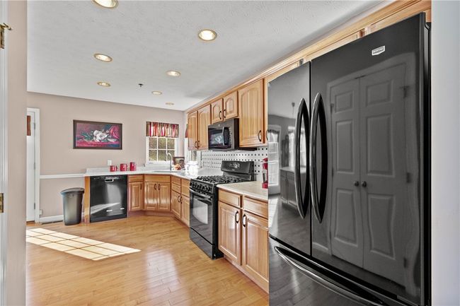 1123 Linden Vue Dr, Townhouse with 3 bedrooms, 3 bathrooms and 2 parking in Canonsburg PA | Image 11