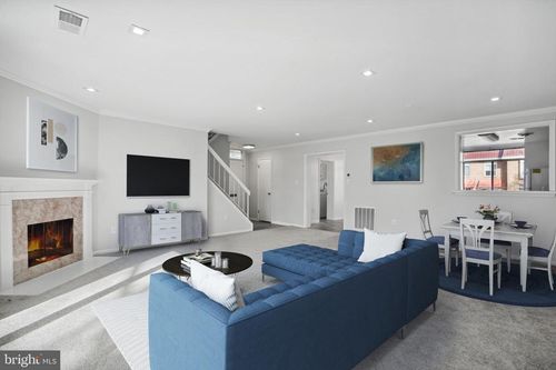 2-642 15th St S, ARLINGTON, VA, 22202-5598 | Card Image