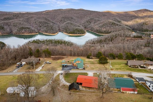 955 Livingston Boatdock Rd, House other with 2 bedrooms, 2 bathrooms and 4 parking in Allons TN | Image 43