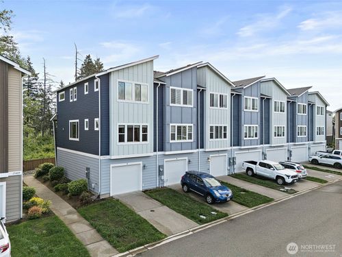 a-17411 118th Avenue Ct E, Puyallup, WA, 98374-7809 | Card Image