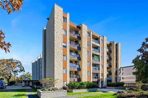 511-1745 Leighton Rd, Victoria, BC, V8R6R6 | Card Image