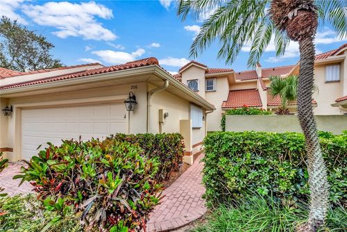 206 N Carmel Court, Vero Beach, FL, 32963 | Card Image