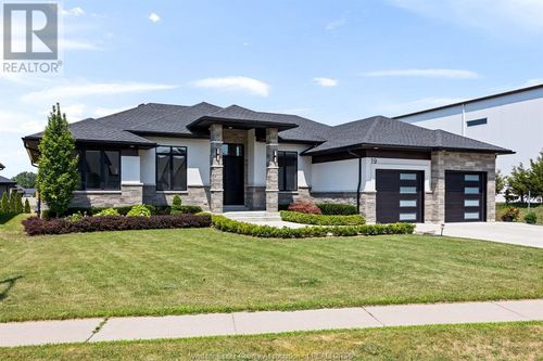 19 Emily Ave, Kingsville, ON, N9Y0C8 | Card Image