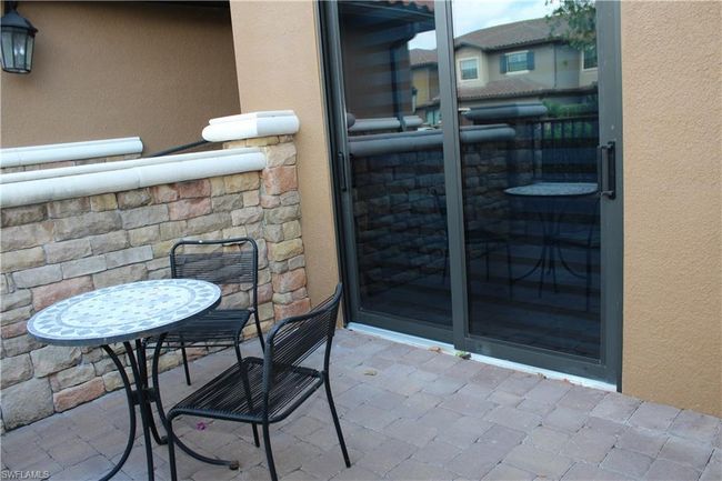 View of front patio | Image 24
