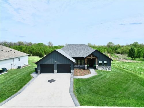 3540 Ashland Ln, Sedalia, MO, 65301-2481 | Card Image