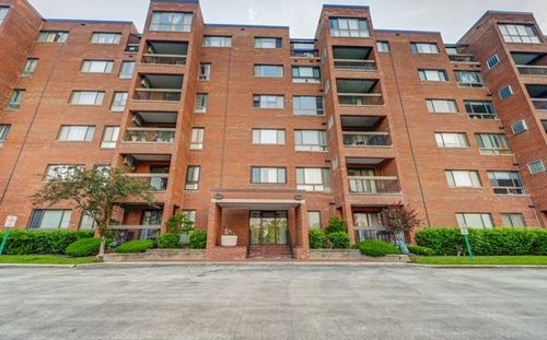 apt-107-600 Naples Ct, Glenview, IL, 60025-3863 | Card Image
