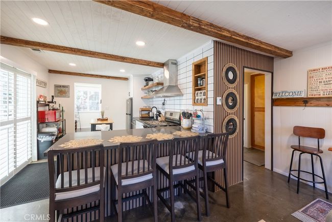 682 Maple Ln, House other with 3 bedrooms, 2 bathrooms and null parking in Sugarloaf CA | Image 8