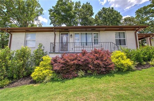 2646 Rockcliff Rd Se, Atlanta, GA, 30316-4014 | Card Image