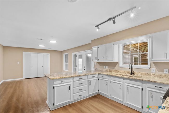 454 W Ward St, House other with 4 bedrooms, 3 bathrooms and null parking in Goliad TX | Image 12
