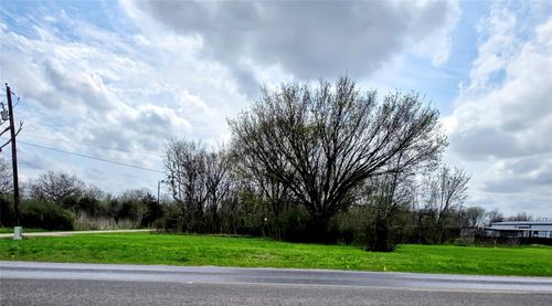 408 Spur 515, Navasota, TX, 77868-5896 | Card Image