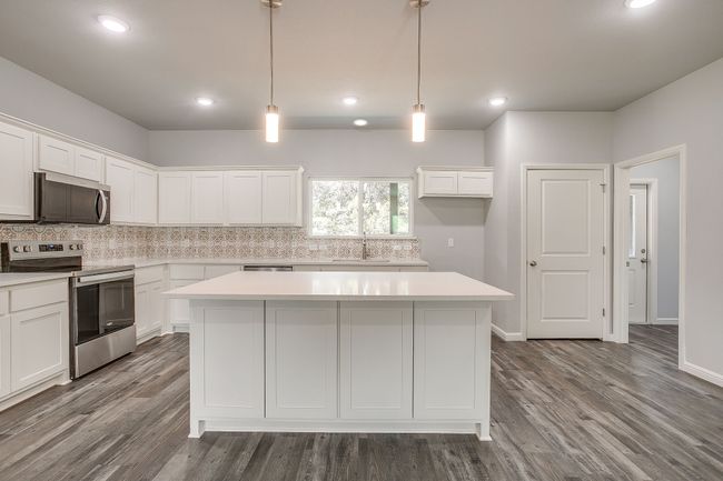 9316 Apache Trl, House other with 3 bedrooms, 2 bathrooms and null parking in Rio Vista TX | Image 14