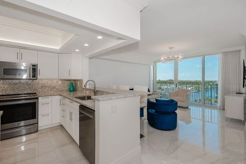 1401-3020 Ne 32nd Ave, Fort Lauderdale, FL, 33308-7221 | Card Image