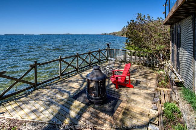 9 Grays Lane, House other with 5 bedrooms, 2 bathrooms and 2 parking in Gananoque ON | Image 12