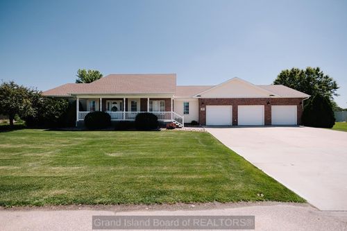 203 Ponderosa Dr, Grand Island, NE, 68803-9647 | Card Image