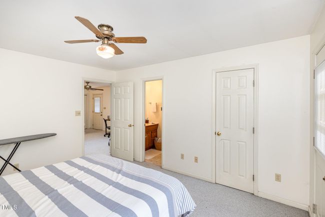 Apt Bedroom | Image 11
