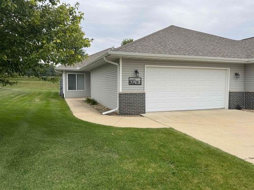 unit-1-4002 Legacy Ln, Cedar Falls, IA, 50613-5997 | Card Image