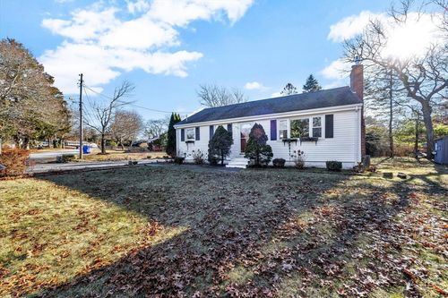 48 Maple St, Bourne, MA, 02532-3050 | Card Image