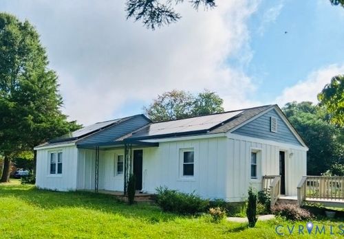 8220 Lee Davis Rd, Mechanicsville, VA, 23111-7046 | Card Image