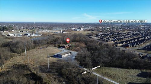 1801 Sw Palmer Crk, Bentonville, AR, 72713-7903 | Card Image