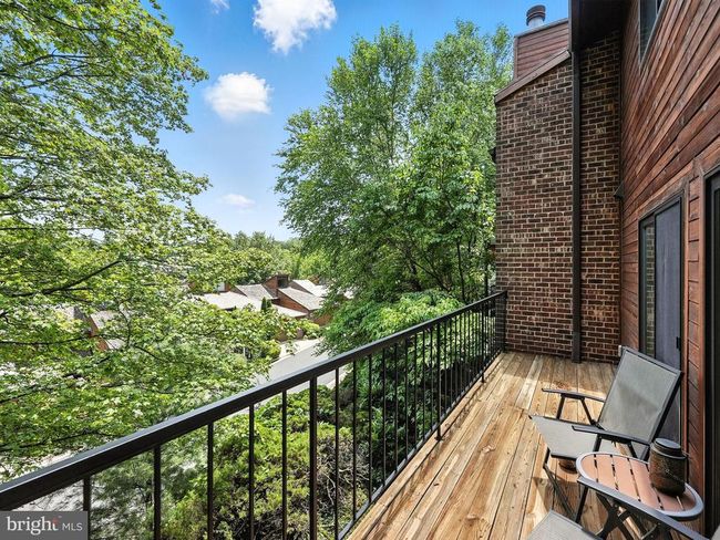 2151 Cabots Point Ln, Townhouse with 4 bedrooms, 3 bathrooms and null parking in RESTON VA | Image 16
