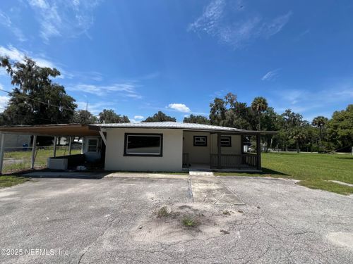 673 3rd Ave, Welaka, FL, 32193-3401 | Card Image