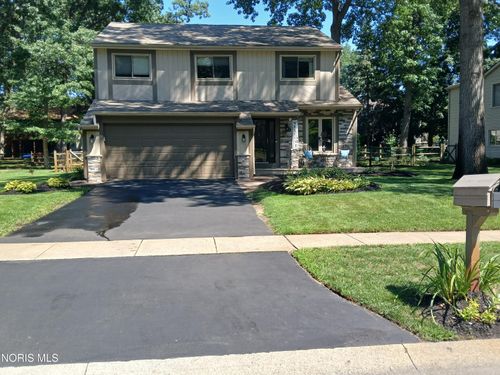 3640 Woodspring Rd, Sylvania, OH, 43560-3557 | Card Image