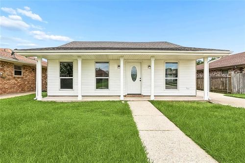 3304 Shannon Dr, Violet, LA, 70092-2861 | Card Image