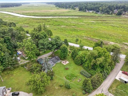 486 W Woodland Dr, Sanford, MI, 48657-9528 | Card Image