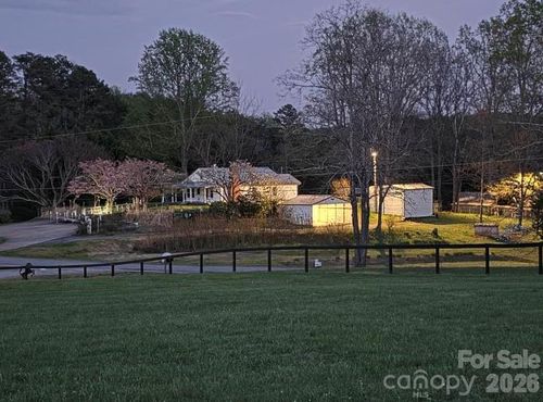 620 Smith Waldrop Rd, Columbus, NC, 28722-7792 | Card Image