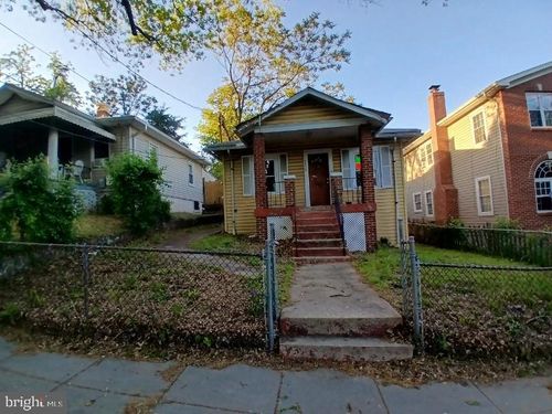 4530 Dix St Ne, WASHINGTON, DC, 20019-4668 | Card Image