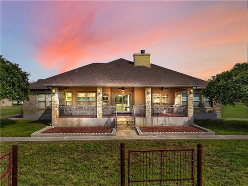 301 County Road 253, Bertram, TX, 78605-4561 | Card Image