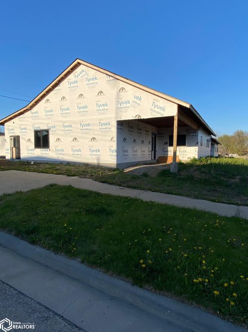 302 Perry Perry St, Leighton, IA, 50143 | Card Image