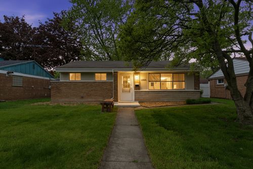 1354 Hirsch Ave, Calumet City, IL, 60409-5909 | Card Image