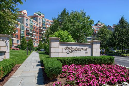 420-111 Cherry Valley Avenue, Hempstead, NY, 11530 | Card Image