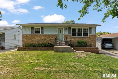 903 5th St, Colona, IL, 61241-9795 | Card Image