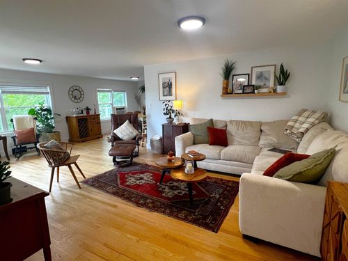 17 Dulac St, Lebanon, NH, 03766-2507 | Card Image