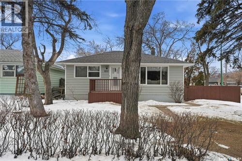 800 Royal St, Regina, SK, S4T4Z4 | Card Image