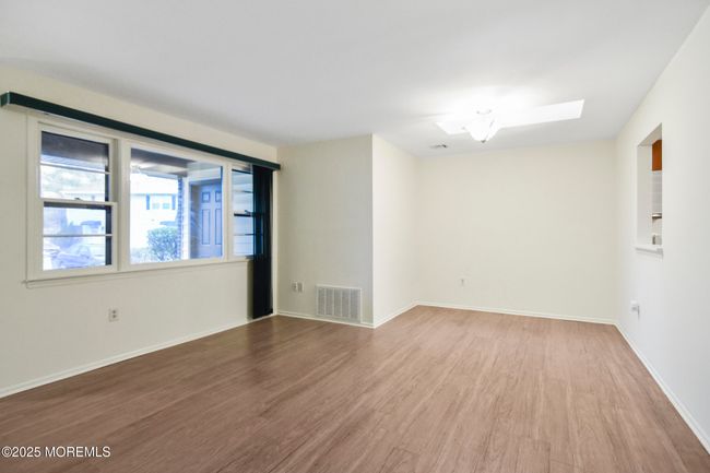318 Crawford St, Condo with 2 bedrooms, 1 bathrooms and 27 parking in Eatontown NJ | Image 7