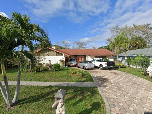 2552 Canterbury Drive S, Riviera Beach, FL, 33407 | Card Image