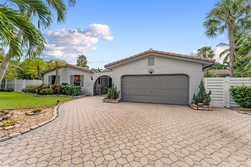 8386 Nw 17th Ct, Coral Springs, FL, 33071-6268 | Card Image