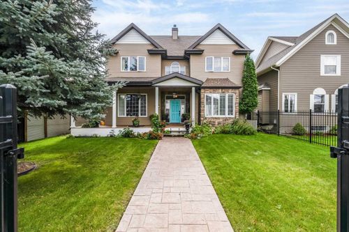 1111 5 St Se, Medicine Hat, AB, T1A0P6 | Card Image